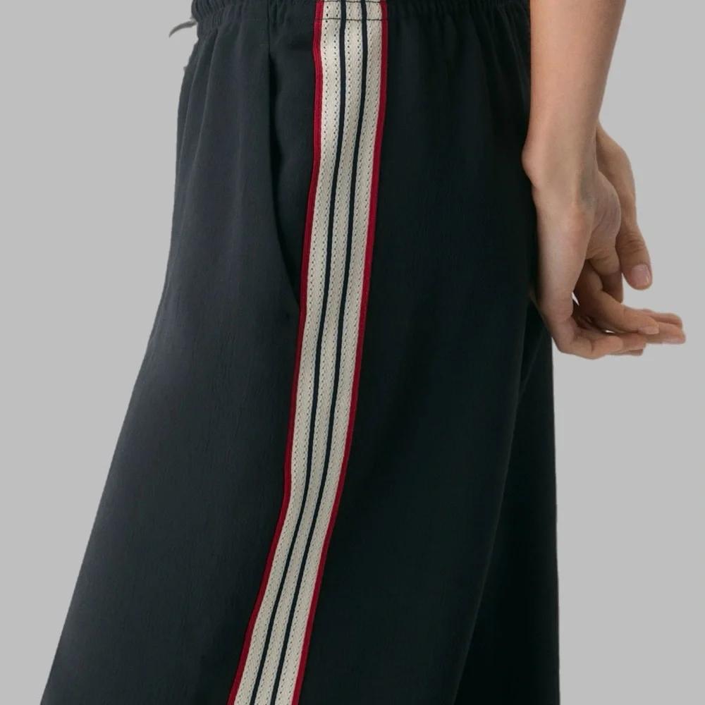 Aritzia NWT Wilford Thesis Pant Mid-Rise with Drawstring Waist Sweatpants - Picture 4 of 8